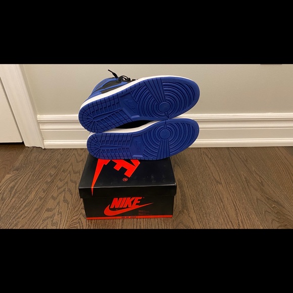 ❌SOLD❌ Jordan 1 Royal - Picture 4 of 8